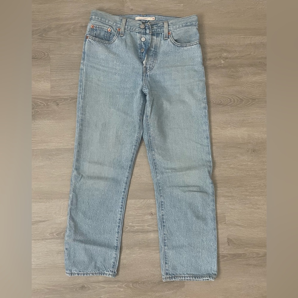 Levi’s Wedgie Jeans